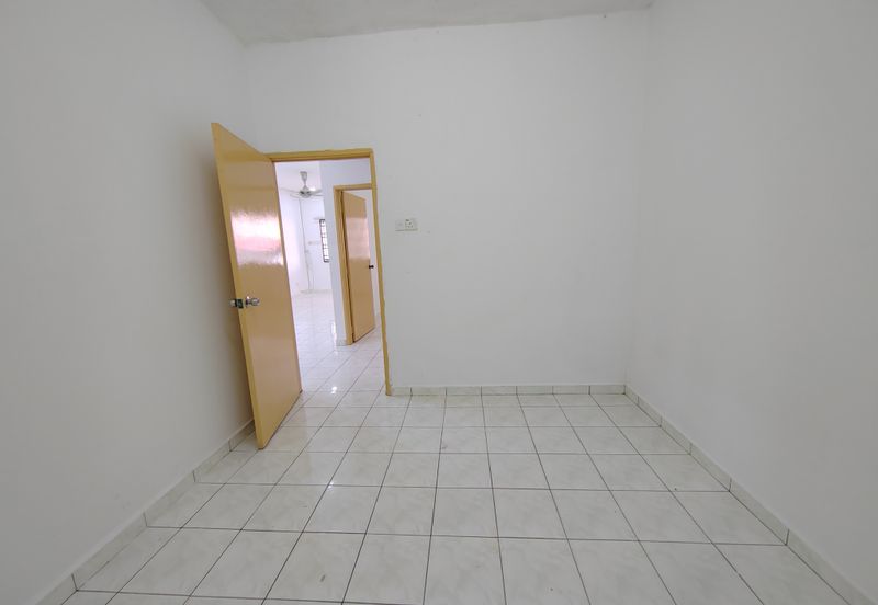 Taman College Heights (Sikamat)