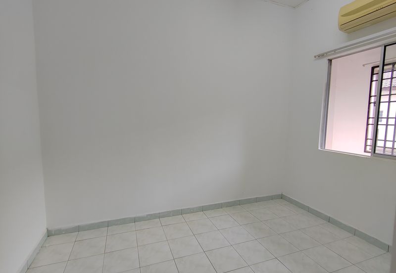 Taman College Heights (Sikamat)