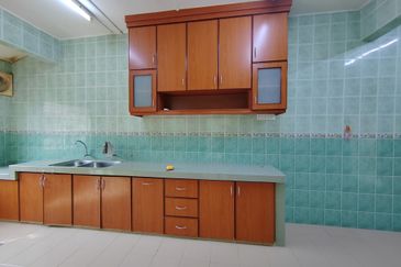 Taman College Heights (Sikamat)