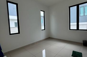 SAUJANA DUTA @ S2 HEIGHT