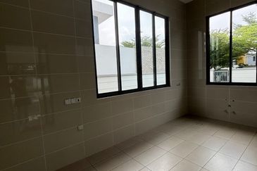 SAUJANA DUTA @ S2 HEIGHT