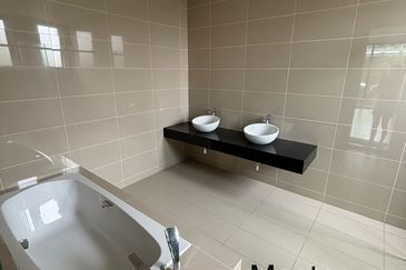 SAUJANA DUTA @ S2 HEIGHT