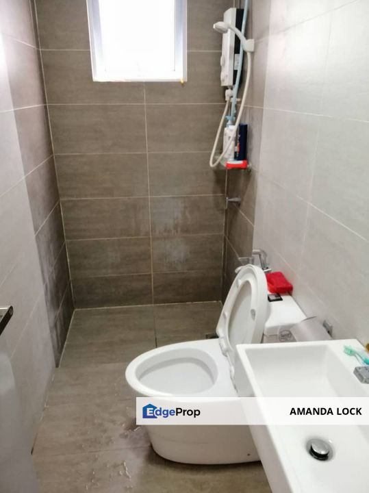 Koi Suites Taman Mas Puchong for sales partly furnished full loan, Selangor, Puchong