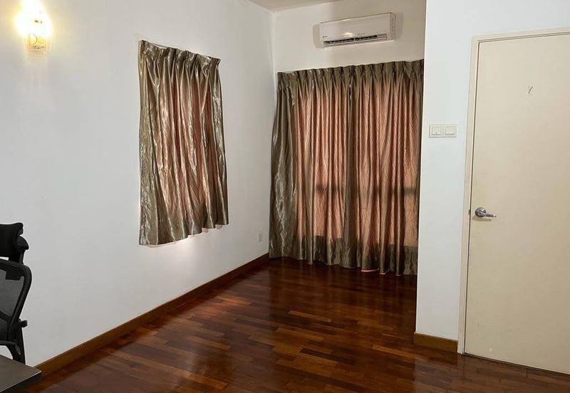 Odora Parkhomes @ 16 Sierra