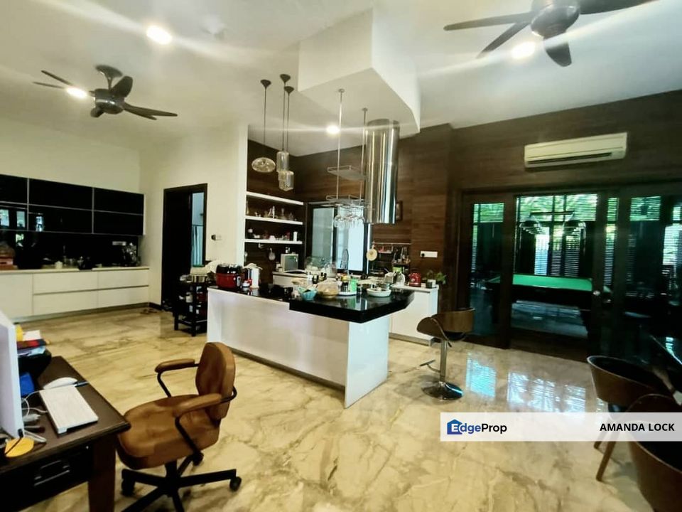 Bandar Puteri Puchong 11 semi d for sales fully renovated high quality, Selangor, Bandar Puteri Puchong