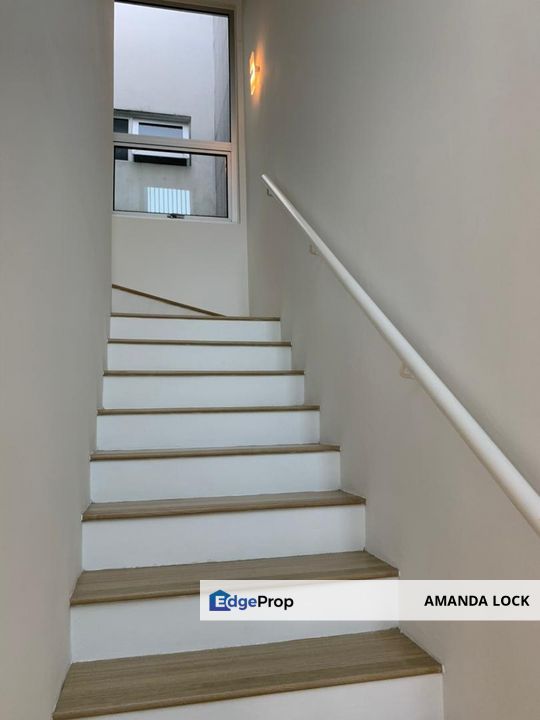 Paragon 150 double storey Taman Lestari Putra equin for sales near mrt, Selangor, Puchong South