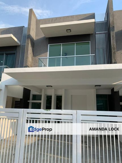 Paragon 150 double storey Taman Lestari Putra equin for sales near mrt, Selangor, Puchong South