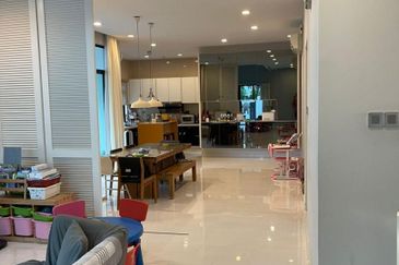 Akira @ 16 Sierra (Sierra 9)