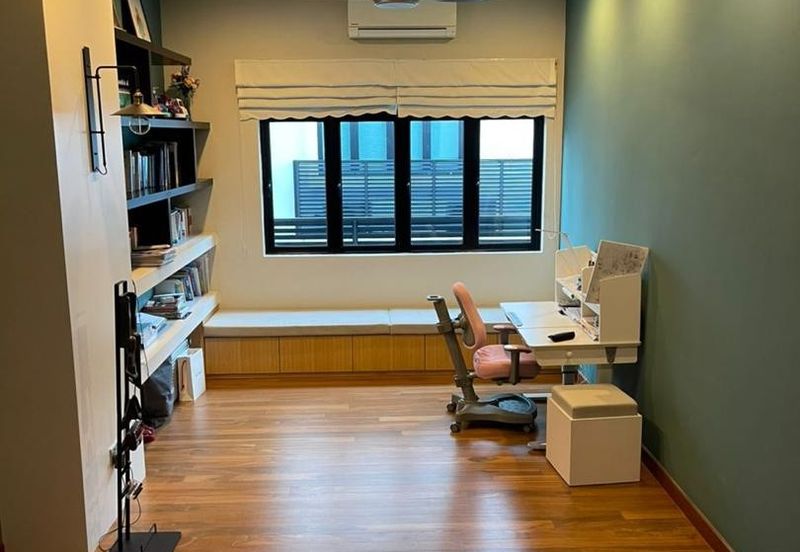 Akira @ 16 Sierra (Sierra 9)