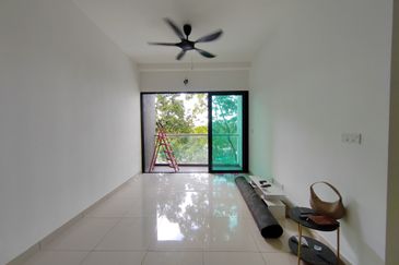 Skyvilla, D Island Residence