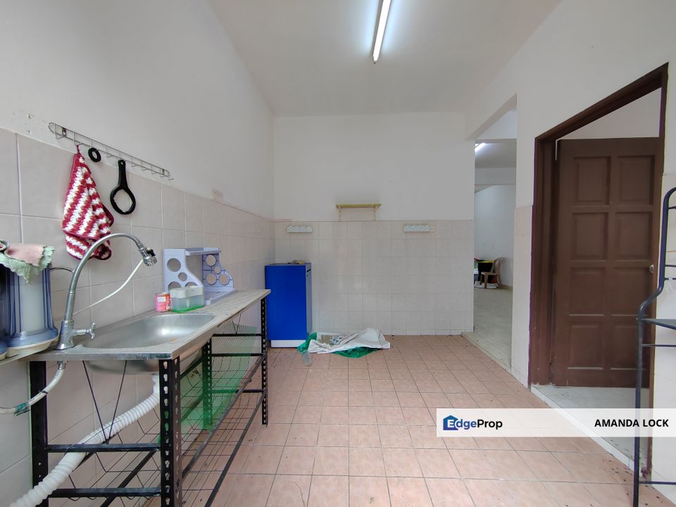 Taman Putra Prima Puchong Terraced House for Sale Basic Unit with Full Tile , Selangor, Puchong