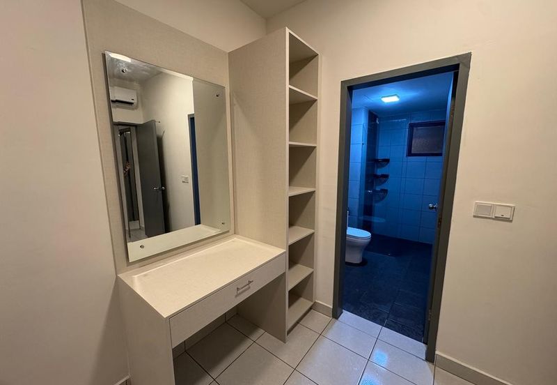 E'Island Lake Haven Residence