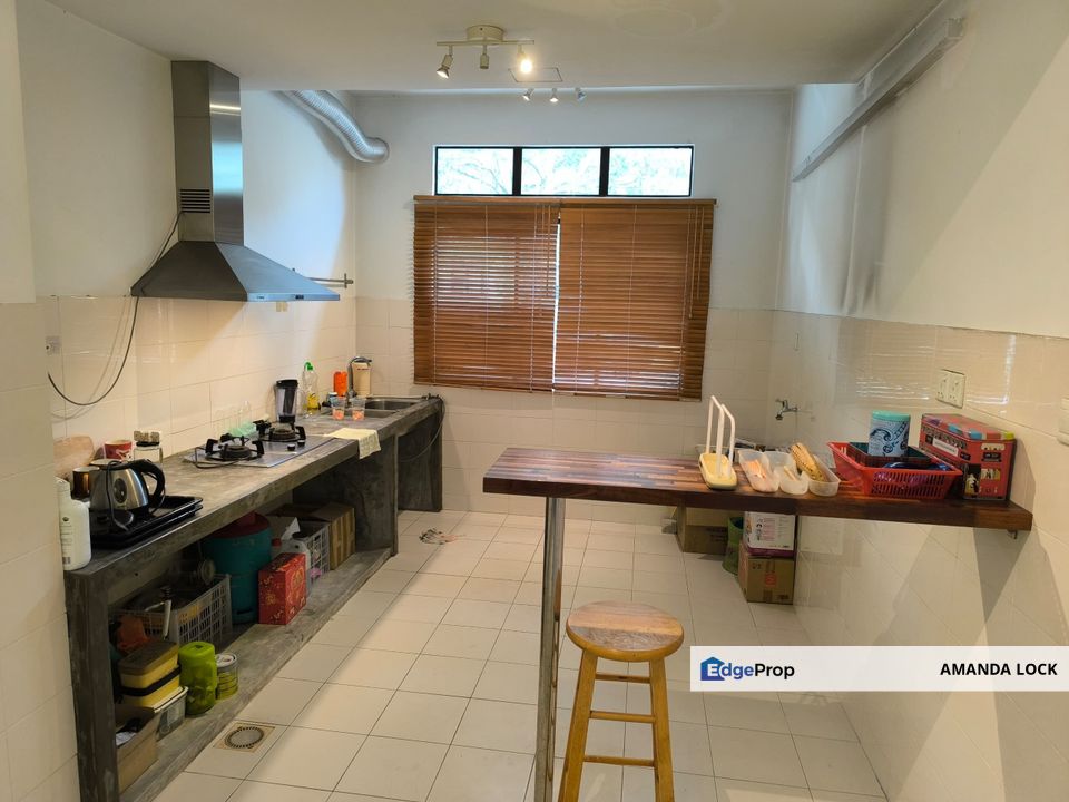 Park Villa Townhouse Bandar Bukti Puchong for sales fully renovated and furnished , Selangor, Puchong