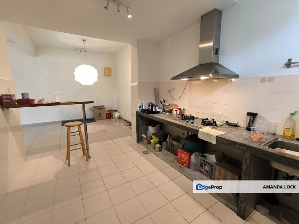 Park Villa Townhouse Bandar Bukti Puchong for sales fully renovated and furnished , Selangor, Puchong