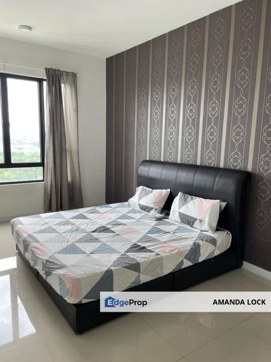 Paragon 3 Puchong South Seri Kembangan Condominium for sales partly furnished private lift, Selangor, Puchong South