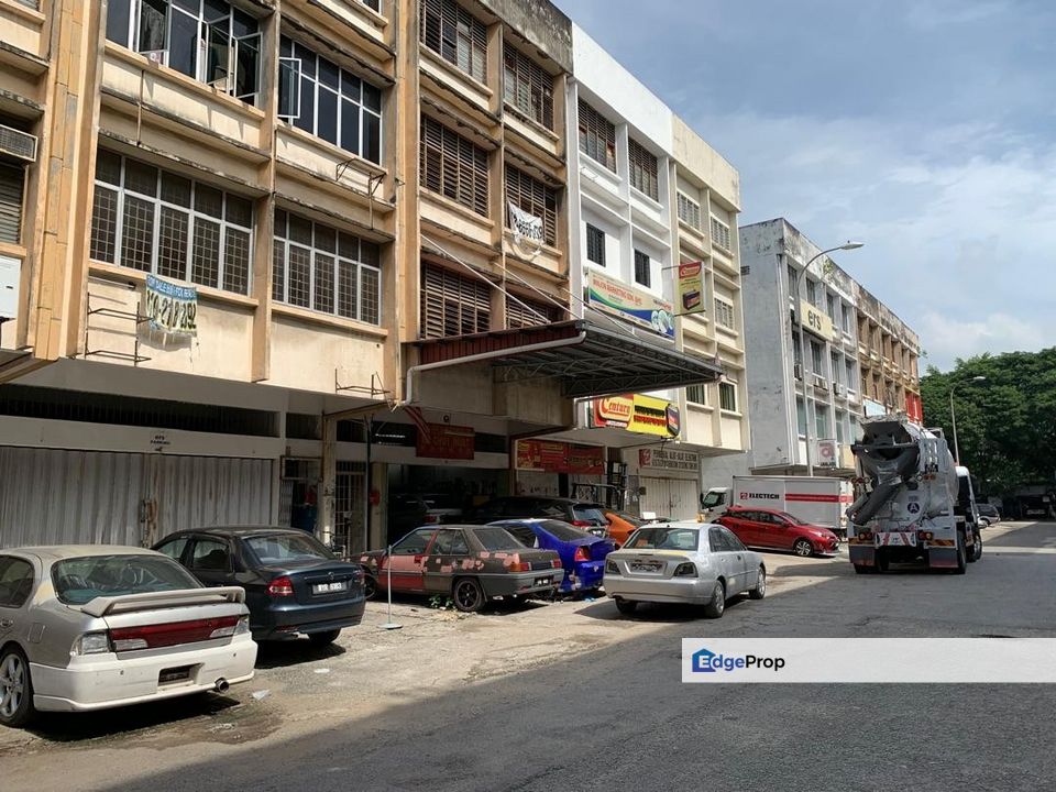 Kawasan Perindustrian Trisegi Sunga Besi Office KL for rent first floor , Kuala Lumpur, Sungai Besi