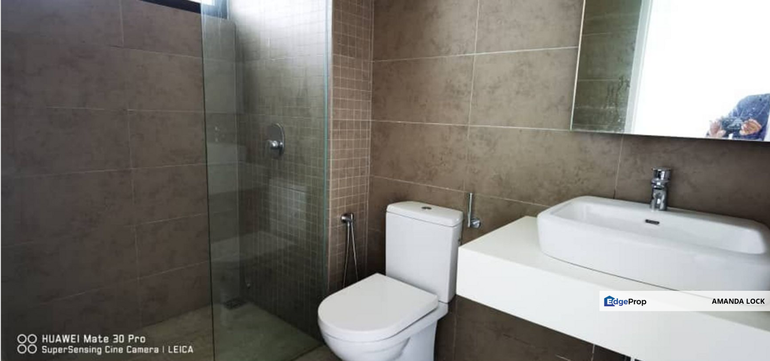 O2 Residence Seri Kembangan Condominium for rent partly furnished , Selangor, Seri Kembangan