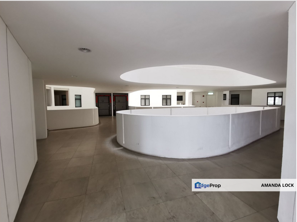 O2 Residence Seri Kembangan Condominium for rent partly furnished , Selangor, Seri Kembangan