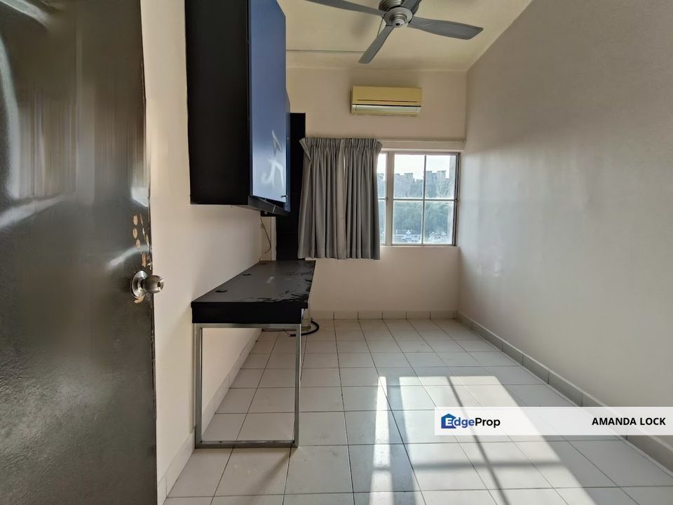 La Vista Condominium Jalan Tempua Puchong Jaya for sales renovated , Selangor, Puchong
