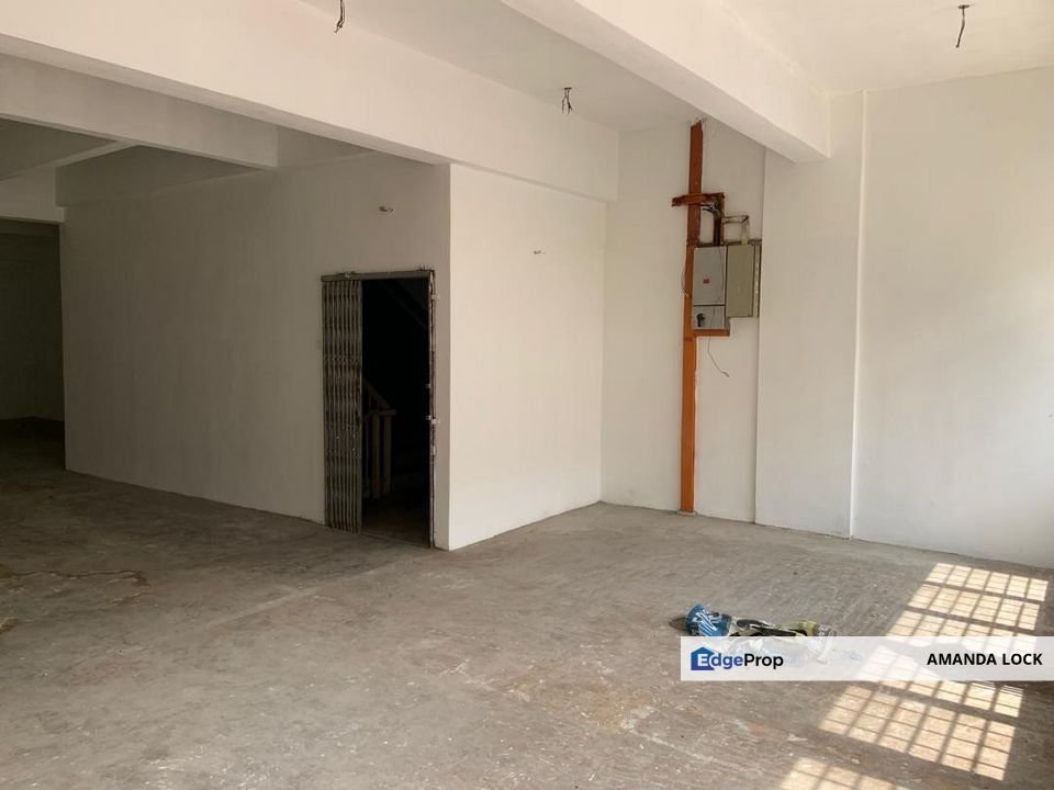 Taman Puncak Jalil Seri Kembangan Office for rent 1st floor PUJ, Selangor, Seri Kembangan