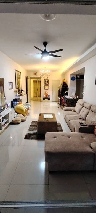 The Zest Bandar Kinrara Puchong Condominium for sales fully renovated , Selangor, Bandar Kinrara Puchong