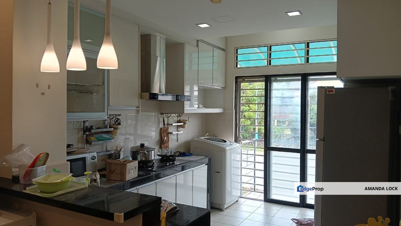 Park Villa Townhouse Bandar Bukit Puchong for sales renovated and furnished , Selangor, Puchong South