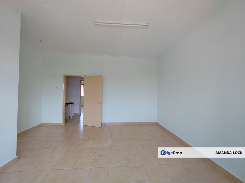 Desa Coalfields Sungai Buloh Superlink House for Sale Basic Unit with Renovated Full Tile, Selangor, Sungai Buloh