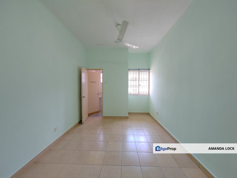 Desa Coalfields Sungai Buloh Superlink House for Sale Basic Unit with Renovated Full Tile, Selangor, Sungai Buloh