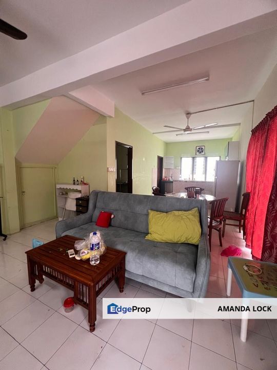 Taman Pinggiran Putra Seri Kembangan Semi-Detached House for Rent Double Storey Fully Furnished , Selangor, Seri Kembangan