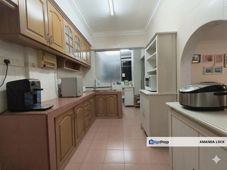 Vista Komanwel A Bukit Jalil Condominium for sales fully renovated , Kuala Lumpur, Bukit Jalil