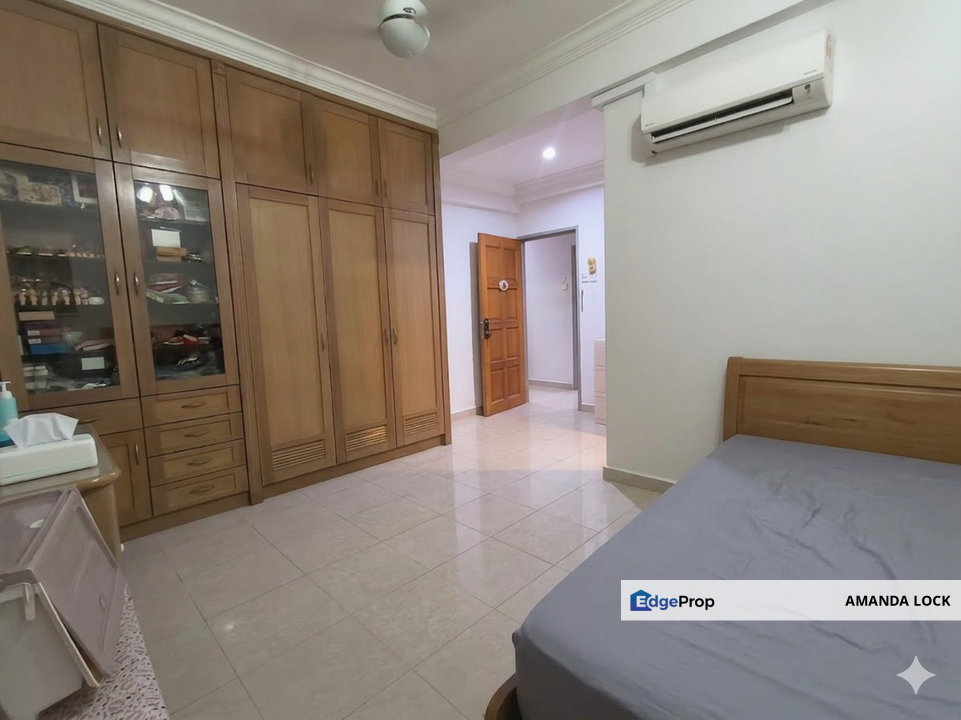 Vista Komanwel A Bukit Jalil Condominium for sales fully renovated , Kuala Lumpur, Bukit Jalil