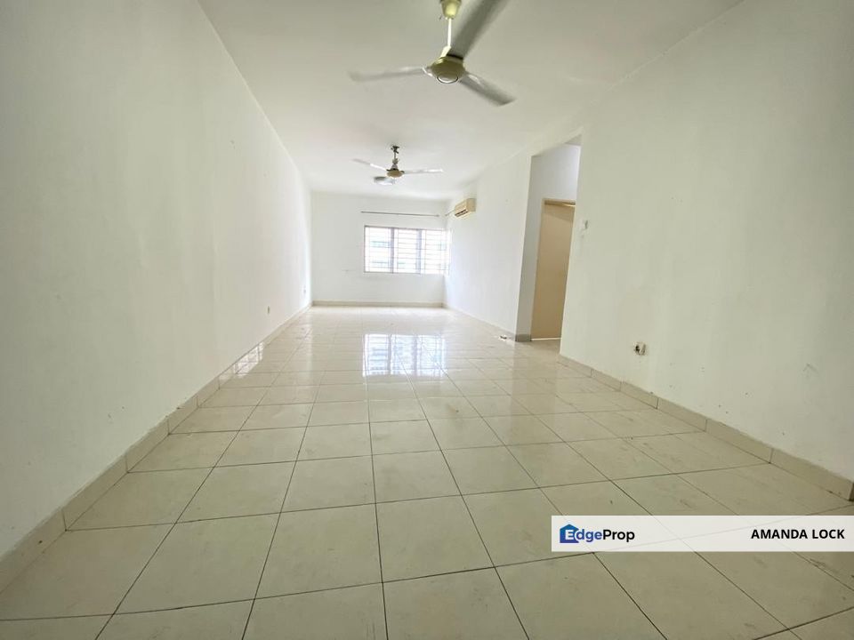 Koi Kinrara Suites Jalan Pipit Puchong Condo for rent basic high floor , Selangor, Puchong