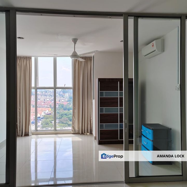 3 Elements Bandar Putra Permai Seri Kembangan Studio unit for Rent with Semi Fully Furnished without Bed, Selangor, Seri Kembangan