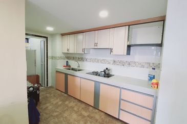 KONDOMINIUM SELAT HORIZON