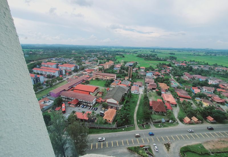 CONDOMINIUM OCEAN PALMS(PERMATA IDAMAN)