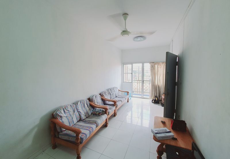 PANGSAPURI GOLDEN SHOWER(KONDOMINIUM RUBY)