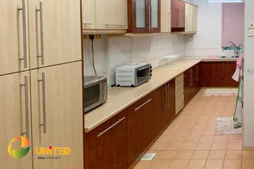 💥 Bandar Puteri Puchong💥 MUST VIEW 🤞 NICE RENOVATED 🤞 4R3B, near Wawasan PUCHONG JAYA