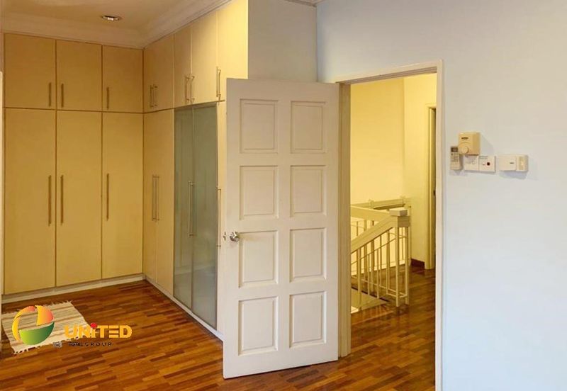 💥 Bandar Puteri Puchong💥 MUST VIEW 🤞 NICE RENOVATED 🤞 4R3B, near Wawasan PUCHONG JAYA