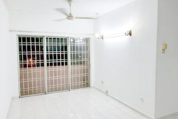 Sutramas Apartment