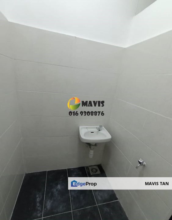 GOOD LOCATION 💖GROUND FLOOR💖 [NEW PAINT] SRI ANGGERIK 1 Apartment, Selangor, Puchong