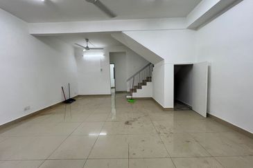 Jalan Kenari, Bandar Puchong Jaya