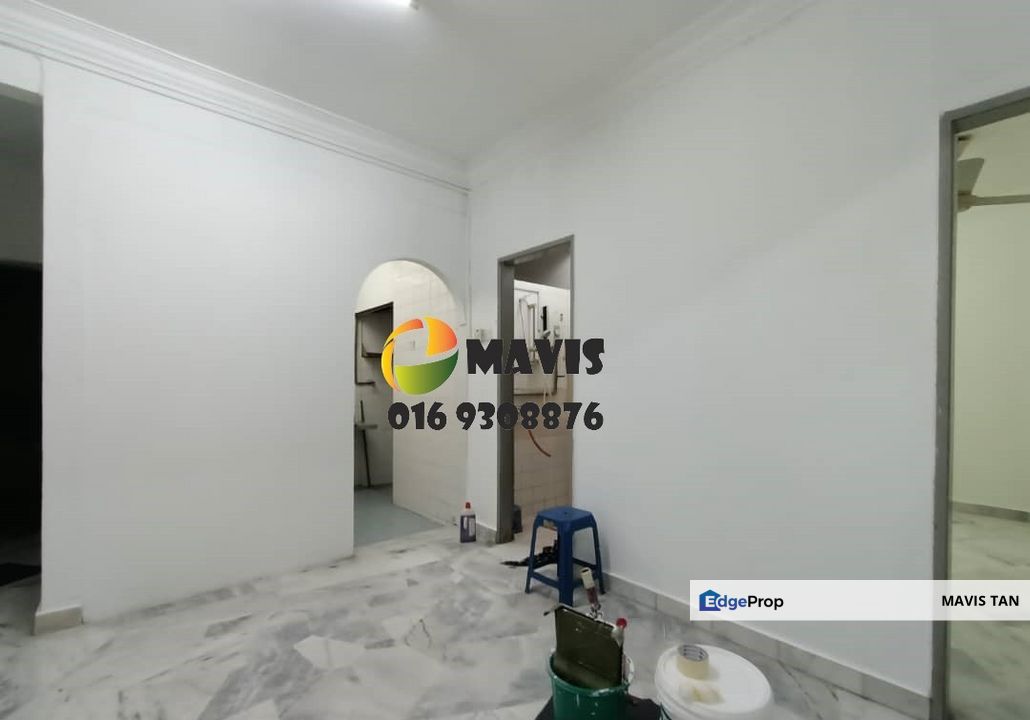 NEW PAINT NEW AIR CON NEW WATER HEATHER + KITCHEN CABINET Sri Anggerik 1 Apartment Puchong , Selangor, Puchong