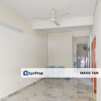 FOR RENT ~ 4 rooms 1.5 STOREY HOUSE @ KASAWARI HEIGHT, BANDAR PUCHONG JAYA, Selangor, Puchong