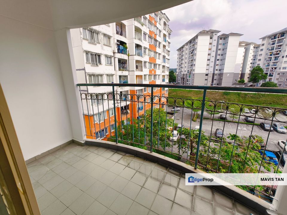 NEW PAINT 💖 BALCONY+LIFT+PRIVATE PARKING+LRT💖 KENANGA APARTMENT @ Taman WAWASAN , Selangor, Puchong