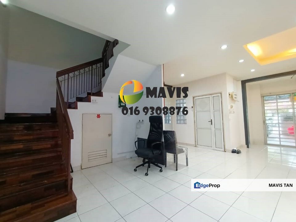 Bandar Puteri Puchong 12 Renovated Double Storey House for Rent, Selangor, Puchong