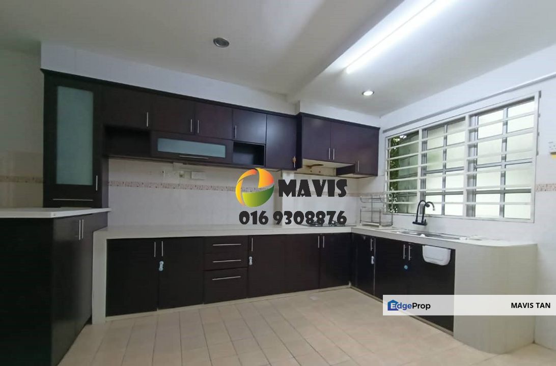 Bandar Puteri Puchong 12 Renovated Double Storey House for Rent, Selangor, Puchong