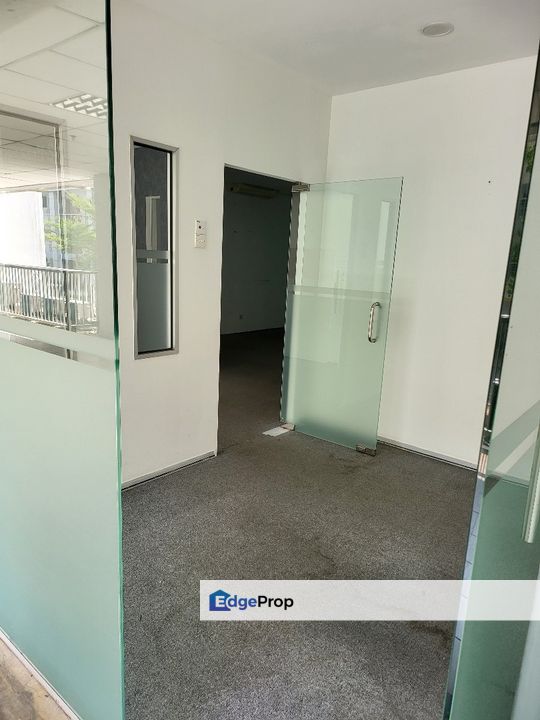 1st Floor RENOVATED OFFICE for RENT @ Opposite IOI Mall , Selangor, Puchong