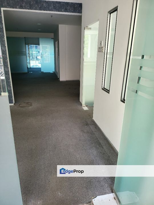 1st Floor RENOVATED OFFICE for RENT @ Opposite IOI Mall , Selangor, Puchong