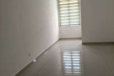 Jalan Putra Prima 4/3 