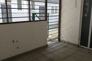 Jalan Putra Prima 4/3 